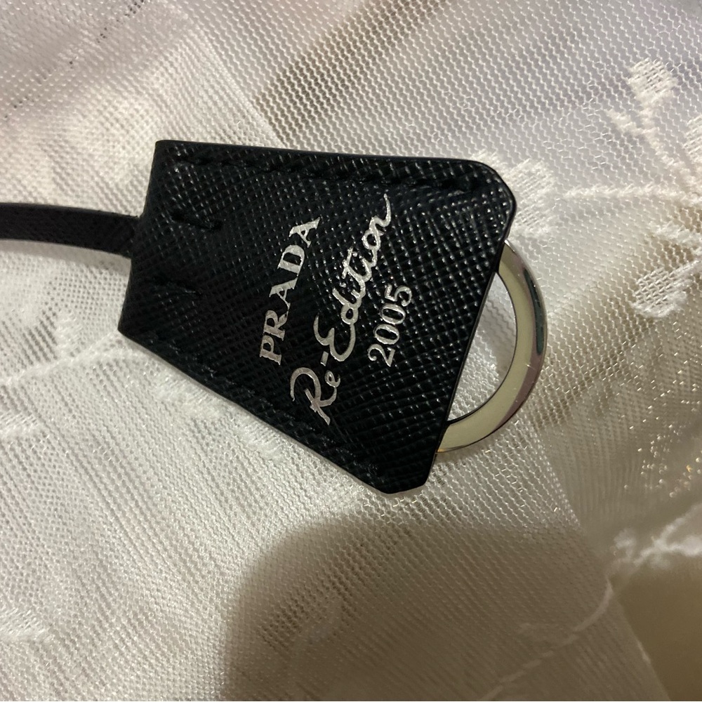 Prada Re-Edition 2005 Re-Nylon bag black - Picture 8 of 16